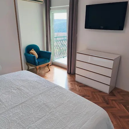 Apartment Apartment Stela With Heated Private Pool And Whirlpool Gornje Sitno