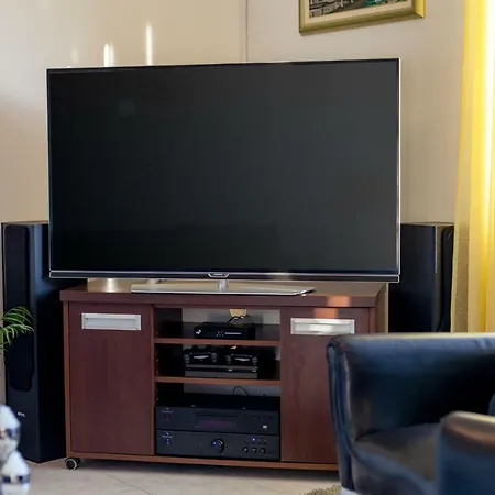 Stela With Heated Pool Je And Whirlpool Gornje Sitno * Split