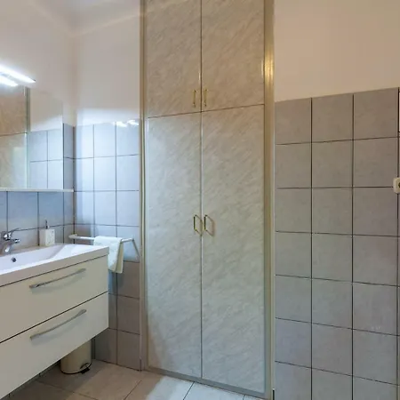 Lejlighed Stela With Heated Pool Je And Whirlpool Gornje Sitno *